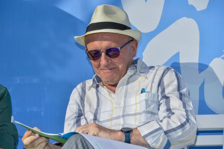 Artur Barciś kiedyś i dziś. Tak przez lata zmieniał się niezapomniany Norek z "Miodowych lat"