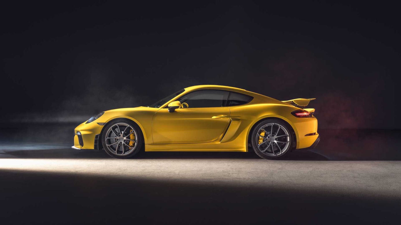 Porsche 718 Spyder i 718 Cayman GT4 z 4-litrowym bokserem