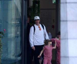 Robert Lewandowski z córkami przyjechał do Warszawy