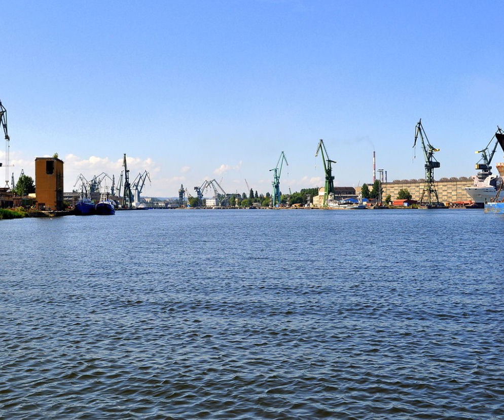 W ramach inwestycji blisko 2-kilometrowy odcinek prawego nabrzeża zostanie dostosowany do potrzeb małej floty oraz mieszkańców.