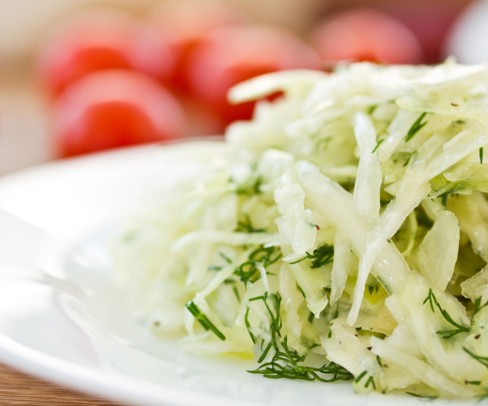 Libański coleslaw: przepis na surówkę z kapusty