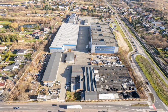 Biurowiec i magazyny wystawione na sprzedaż przez skarbówkę w Częstochowie. Kupisz je za "drobniaki"