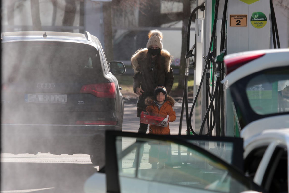 Kaczyńska kupiła helikopter na stacji