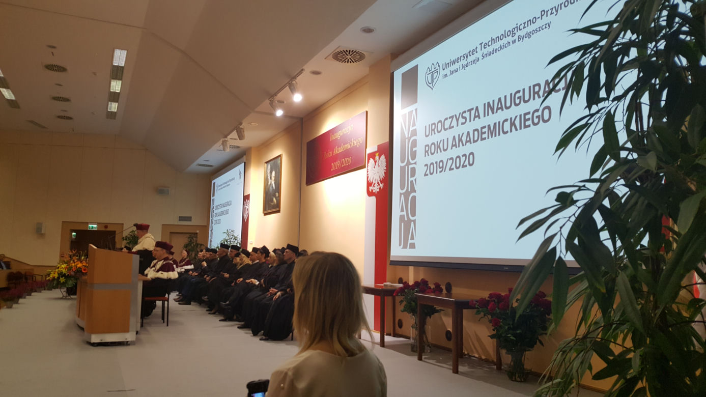 Koniec laby! Bydgoscy studenci wrócili na uczelnie 