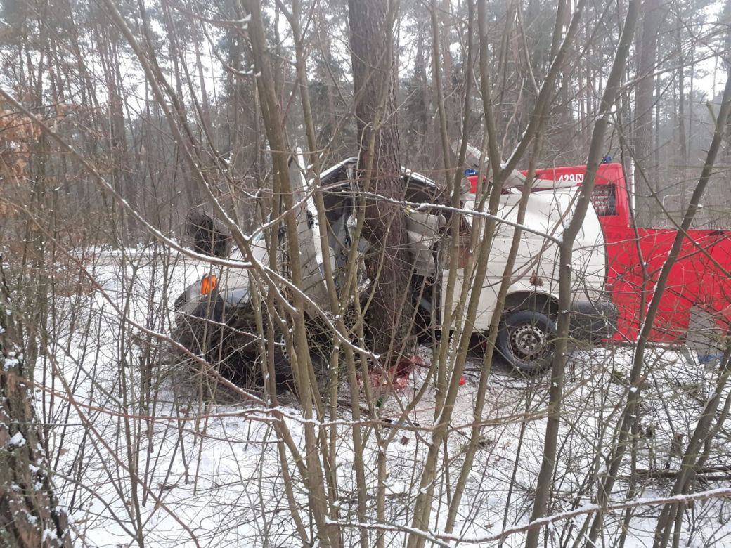 Wypadek busa w Lidzbarku. Jedna osoba nie żyje