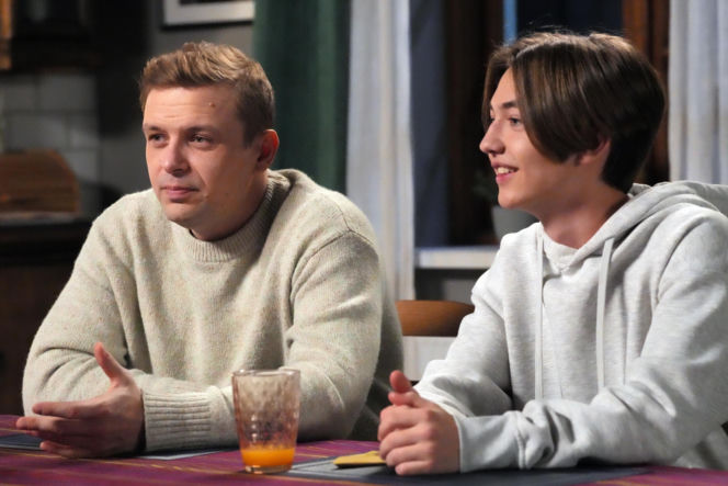 Barwy szczęścia, odcinek 3347: Hubert (Marek Molak), Emil (Artem Malaszczuk)