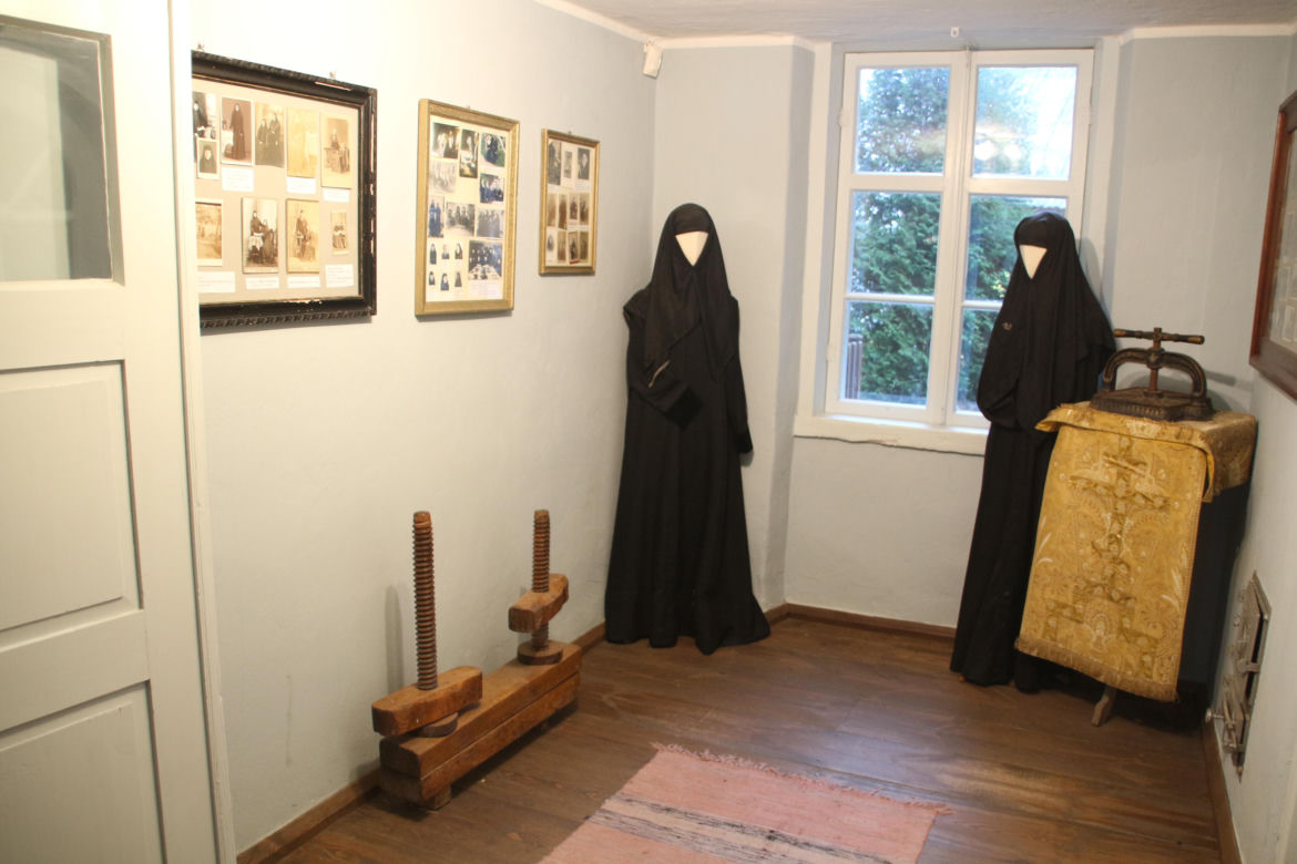 Ta wieś na Mazurach to prawdziwa perła! Poznaj jej niezwykłą historię i zabytki