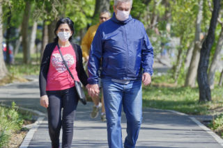 Koronawirus w Polsce: Dziś (16.10) PRZERAŻAJĄCY wzrost ZGONÓW! Ile nowych zakażeń w woj. łódzkim? [DANE]