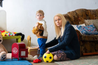 Pierwsza miłość, odcinek 4147: Psychol Mateusz zabije syna Emilki i Bartka?! Stik chce się pozbyć dziecka - ZDJĘCIA