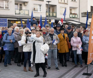 Opole zostaje w Unii. Protest na pl. Wolności [niedziela 10.10.2021]