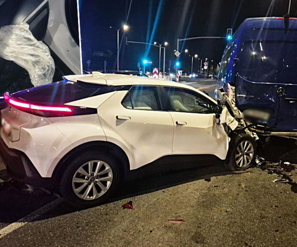 Szaleńczy rajd ulicami Warszawy. 28-latek pędził 200 km/h. Taranował auta, miał dopalacze