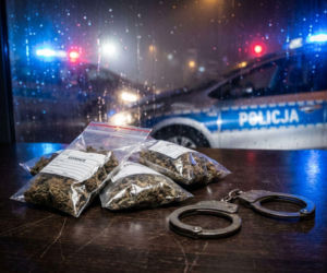 Narkotyki popularniejsze wśród młodzieży niż alkohol