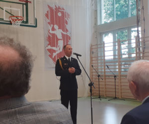 Dąbrówka Stany, gmina Skórzec: nowym wozem strażackim, po nowej drodze, do nowej szkoły