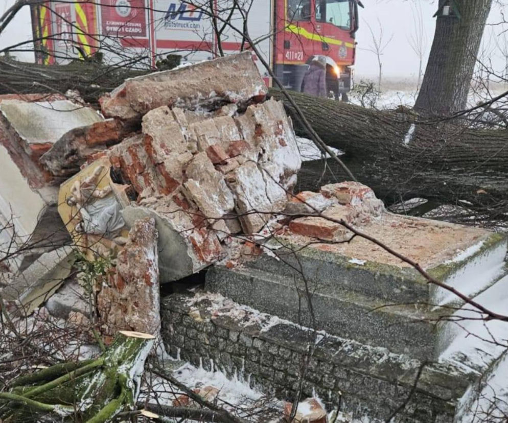 Wichura zniszczyła zabytkową kapliczkę przy sanktuarium 