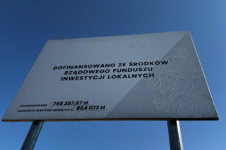 Rolnik sprzedał ziemię deweloperowi. Powstaną bloki. Mieszkańcy protestują