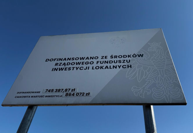 Rolnik sprzedał ziemię deweloperowi. Powstaną bloki. Mieszkańcy protestują