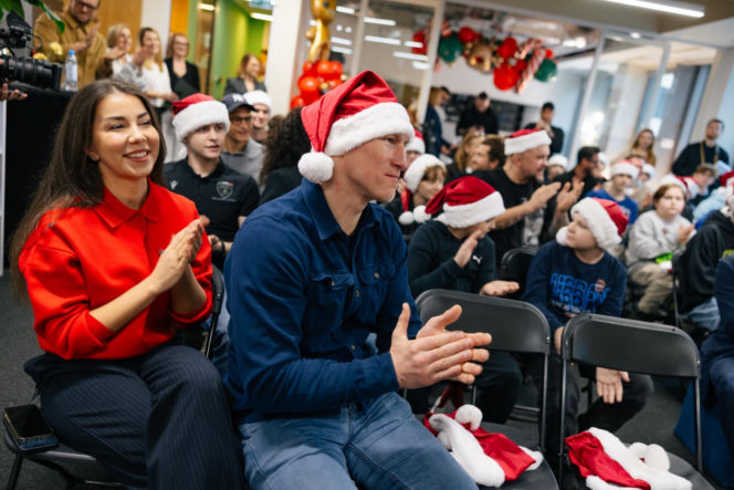 Omenaa Mensah i Rafał Brzoska umieją w prezenty. Wydali 1,7 mln złotych