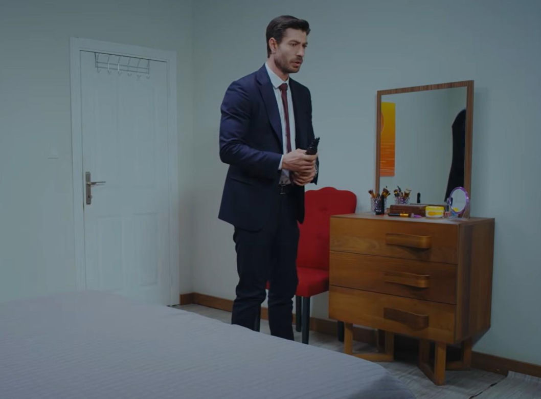 Dziedzictwo, odcinek 1063: Sinan znajdzie u Aynur nóż, którym zabito Ezgi! Zacznie podejrzewać ją o zabójstwo?