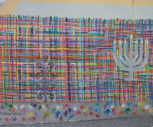 Mural Utkany wielokulturowością znowu odnowiony
