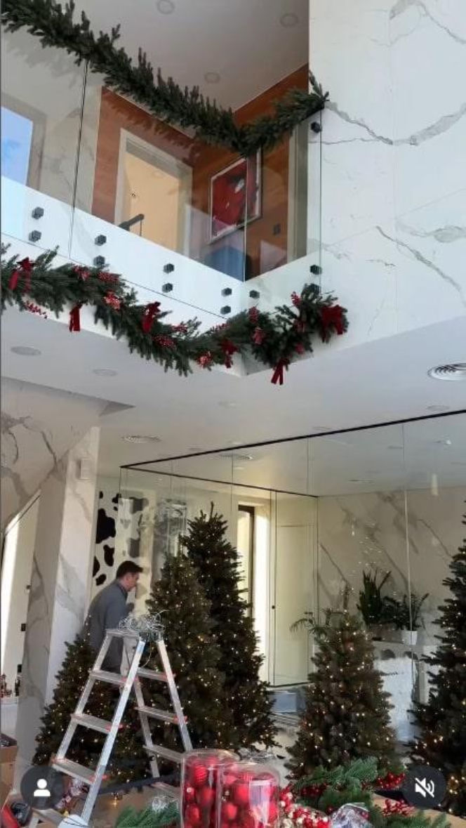 Dom Klaudii Halejcio zmienił się w Joannę Senyszyn. Willa za 9 milionów gotowa na święta!