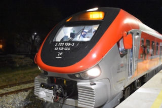 Pisz. Kamienie i pręty na torach. O mały włos nie doszło do katastrofy kolejowej
