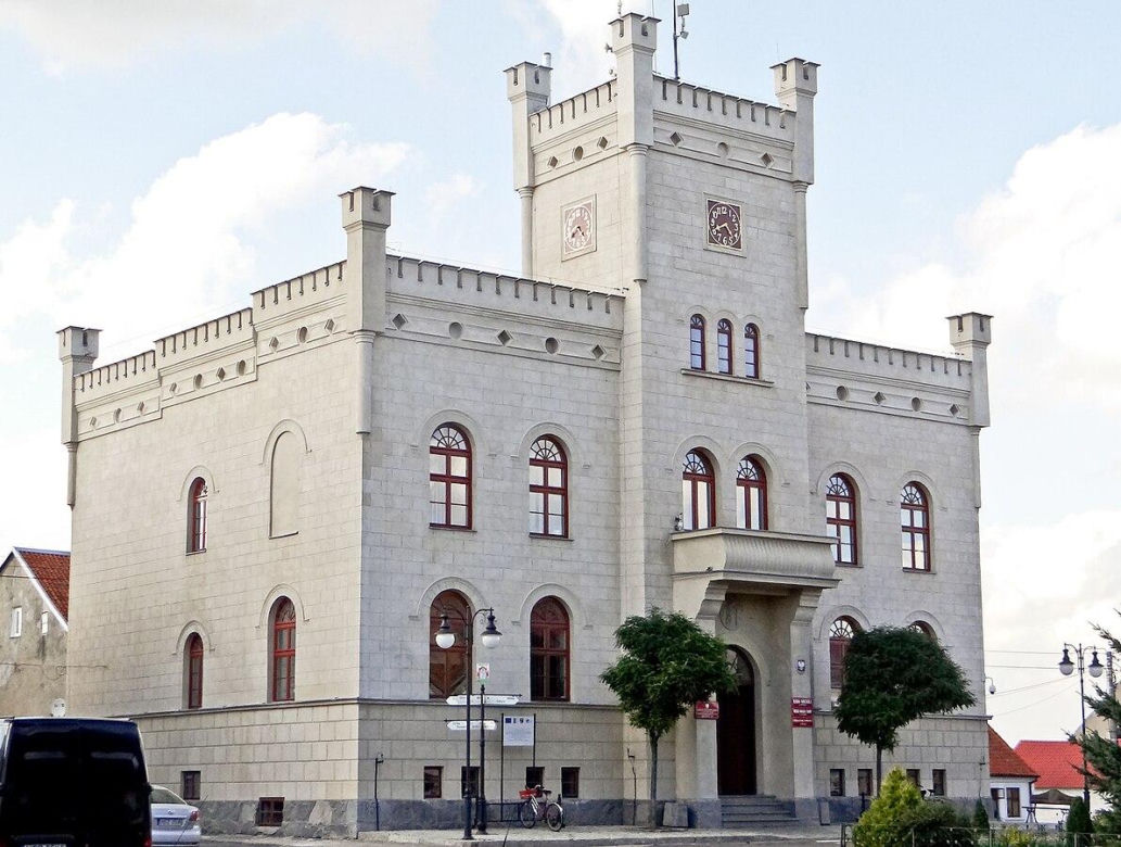 "Alpejska wioska" w woj. warmińsko-mazurskim. To najstarsze miasto na Mazurach