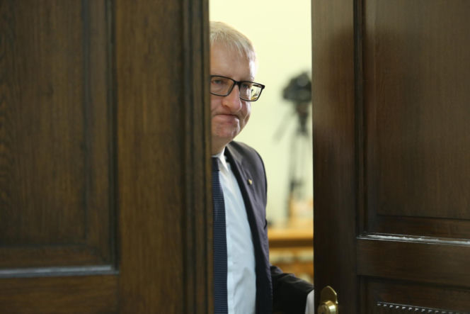 Wyleciał z PiS przez romans z piękną Izabelą. Twierdziła, że jest "zboczeńcem" i "wcieleniem diabła".