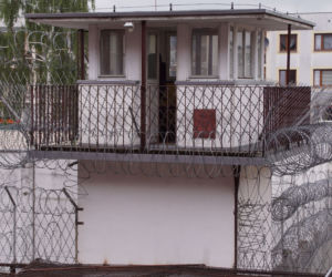 Mały Zgon kręcony na Warmii i Mazurach. Zobacz, jak wygląda dawny Areszt Śledczy w Bartoszycach