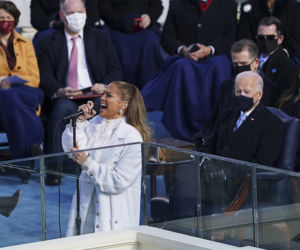 Jennifer Lopez, najseksowniejsza gwiazda po 40