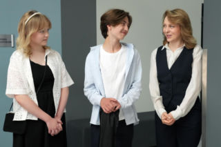 Barwy szczęścia odc. 3280. Emil (Artem Malaszczuk), Emilka (Jessica Frankiewicz), Dorota Kujawiak (Karina Seweryn)