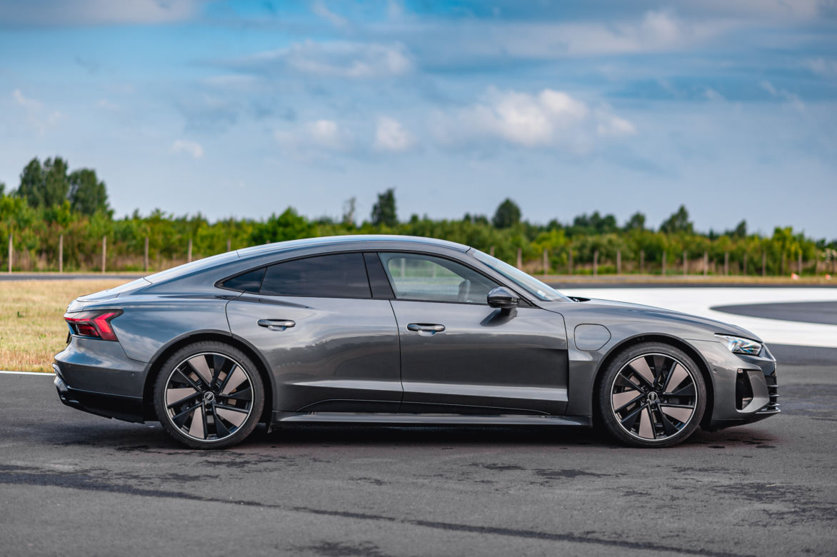 Audi e-tron GT quattro