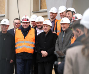 De Niro buduje w Krakowie hotel a mieszkańcy protestują