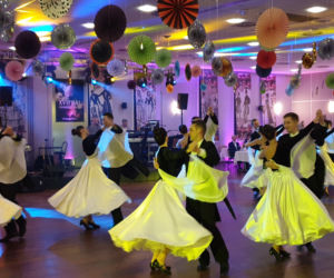 XVII Uniwersytecki Bal Charytatywny w Olsztynie. Sala była wypełniona po brzegi 