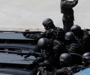Samolot z terrorystami na pokładzie nad Małopolską: Zobacz zdjęcia z ćwiczeń służb [GALERIA]