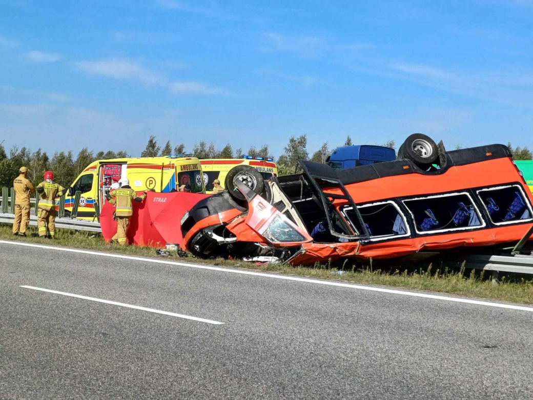 Grzegorz i Jakub zginęli w wypadku busa na autostradzie A4 [GALERIA]