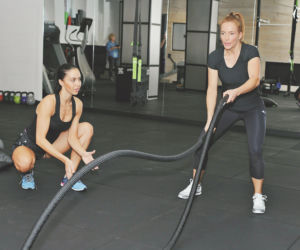 Anna Dereszowska. Modeluje pośladki