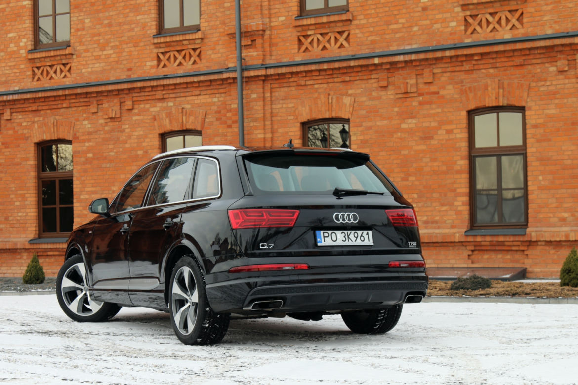 Audi Q7 3.0 V6 TFSI 333 KM Tiptronic quattro