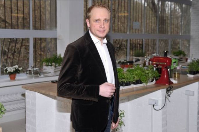 PIOTR ADAMCZYK, 