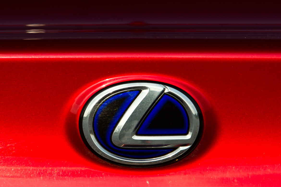 Lexus RC 300h F Sport