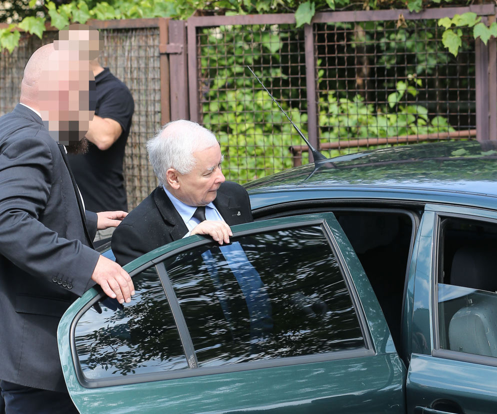Prezes ruszył na wakacje