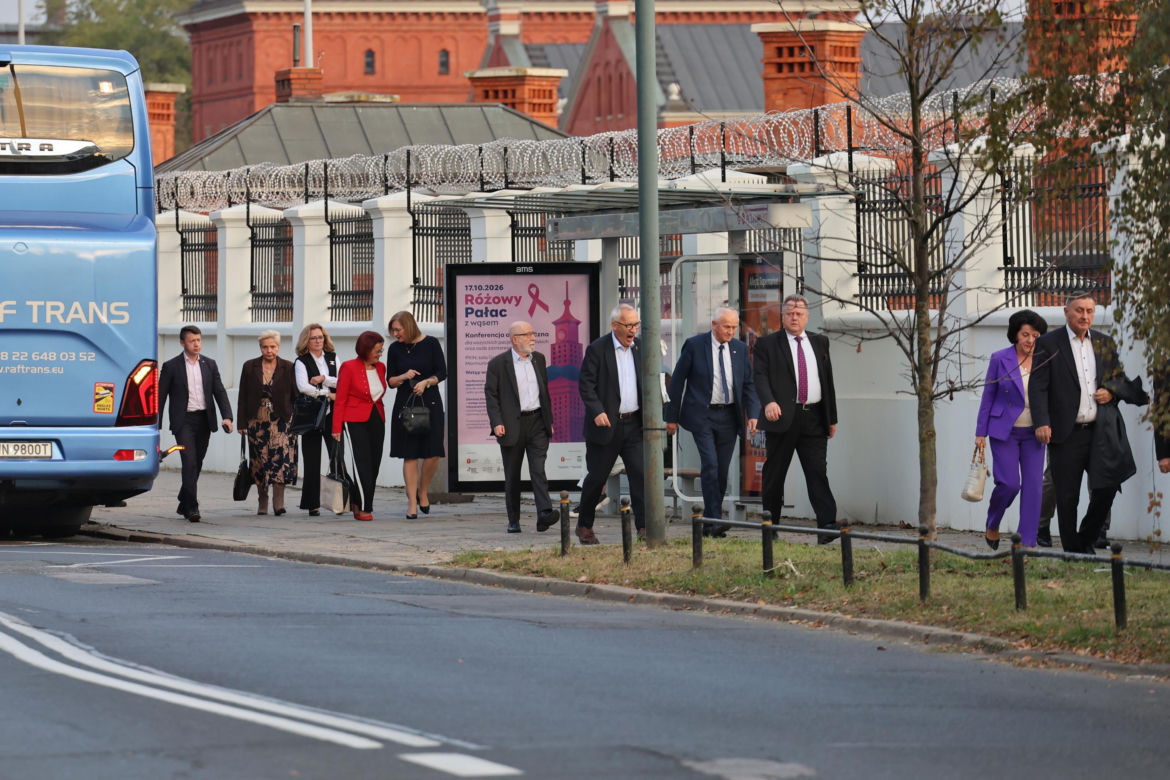 Spotkanie polityków PiS w siedzibie na ul.Nowogrodzkiej
