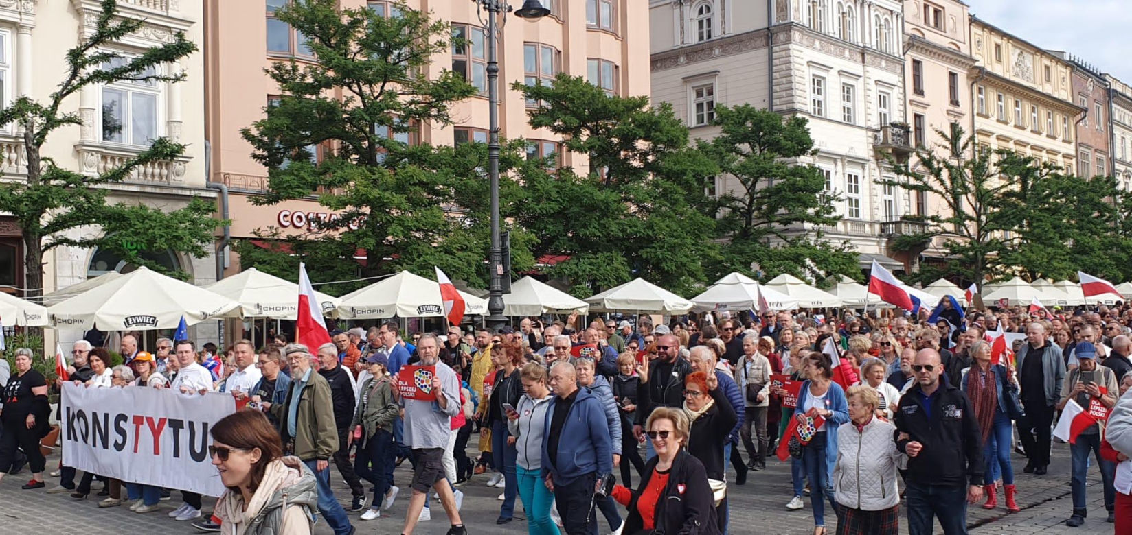 Przez Kraków przeszedł marsz solidaryzujący z warszawskim Marszem Miliona Serc