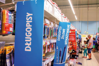 Na wyprawkę szkolną trzeba wydać aż połowę minimalnej pensji