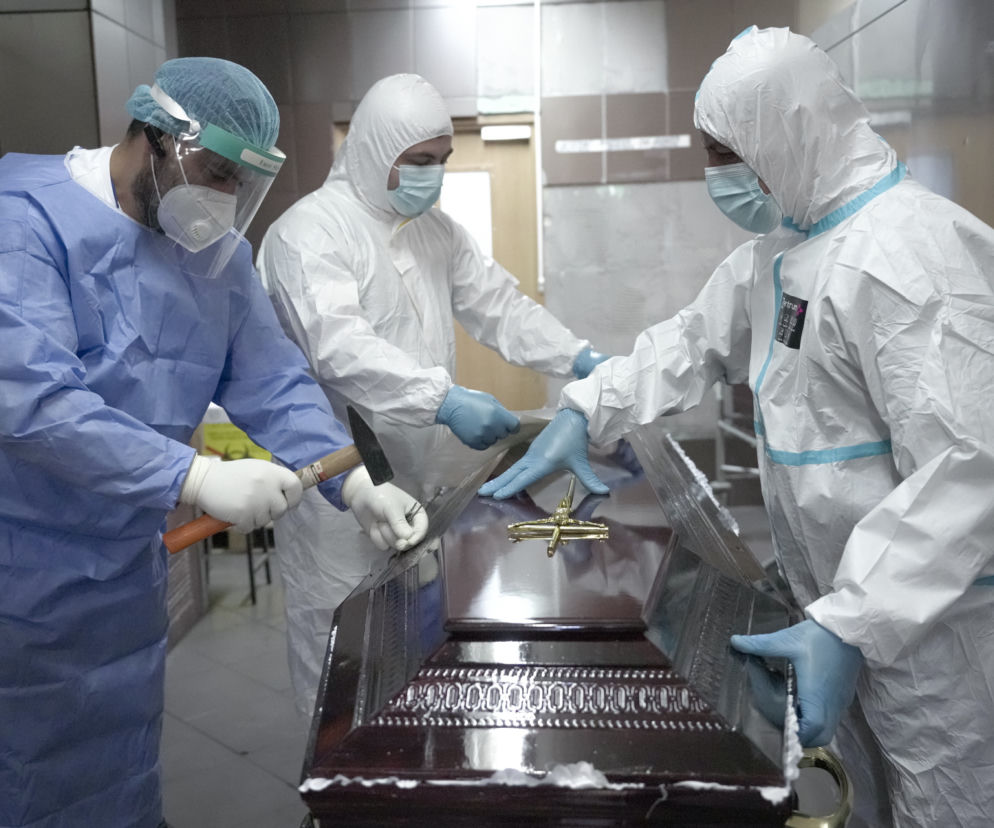 Koronawirus covid pandemia szczepienia