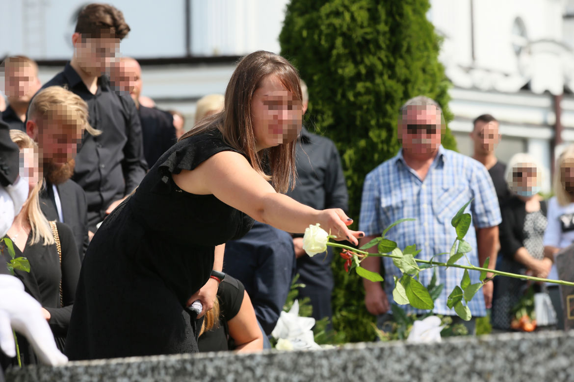 Tragicznie zmarłego kierowcę pożegnał sznur ciężarówek. Pogrzeb Roberta S.