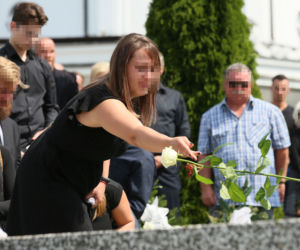 Tragicznie zmarłego kierowcę pożegnał sznur ciężarówek. Pogrzeb Roberta S.