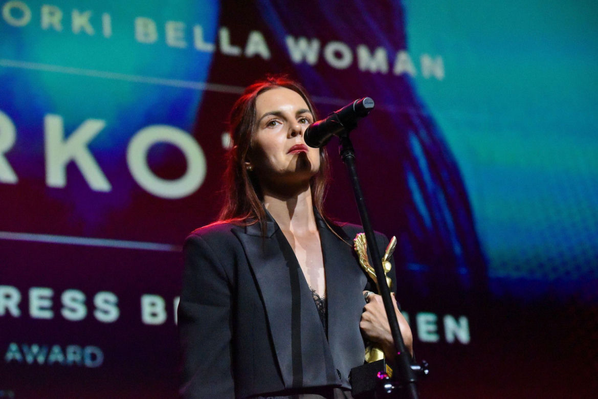 Gala Otwarcia 24. MFF BellaTOFIFEST w Toruniu. Elegancja i zachwycające kreacje gwiazd w CKK Jordanki