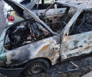 Radom: Pożar aut na parkingu przy 11 listopada.