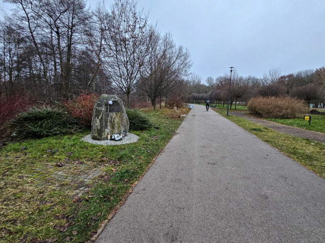 Zabił kolegę, poćwiartował i wyniósł w walizce. Szczątki zakopał w parku miejskim. Biegli nie mają wątpliwości