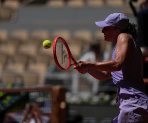 Iga Świątek na ostatnim treningu przez III rundą Roland Garros